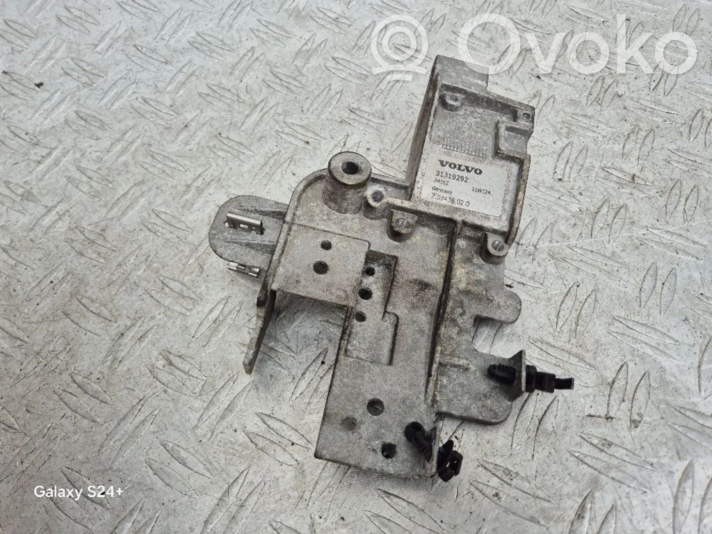 Volvo V70 Other engine bay part 