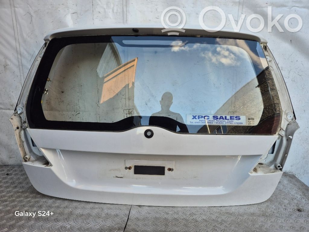 Volvo V70 Tailgate/trunk/boot lid 