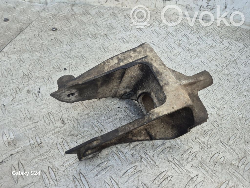 Opel Antara Engine mounting bracket 
