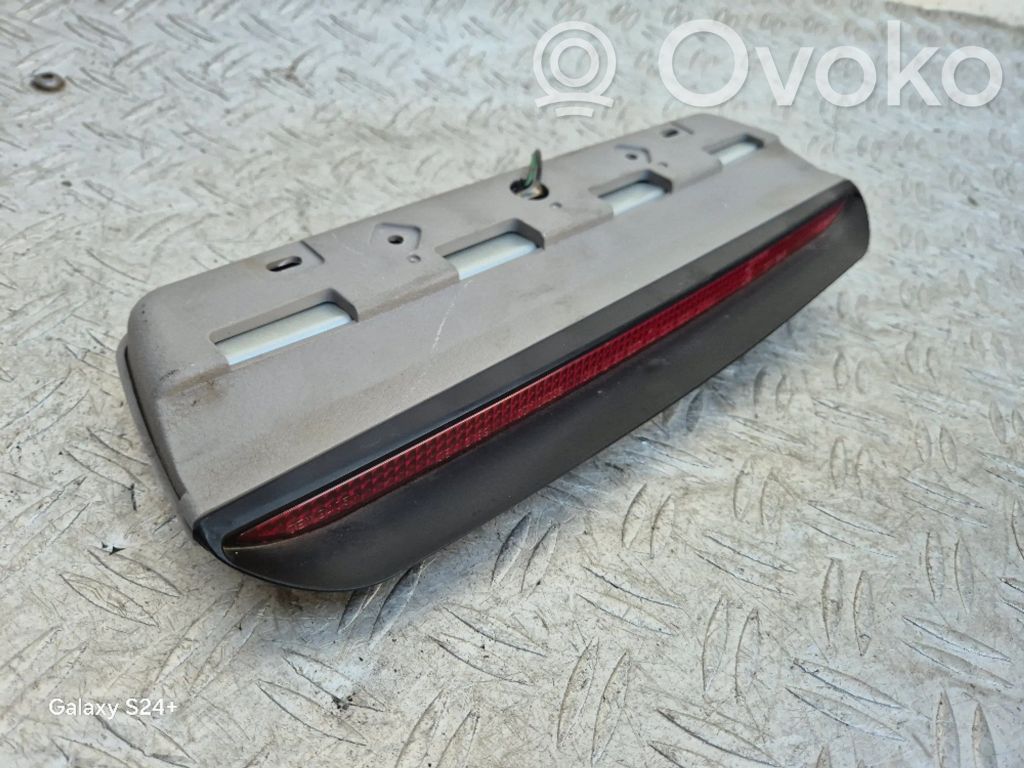 Subaru Impreza II Third/center stoplight 