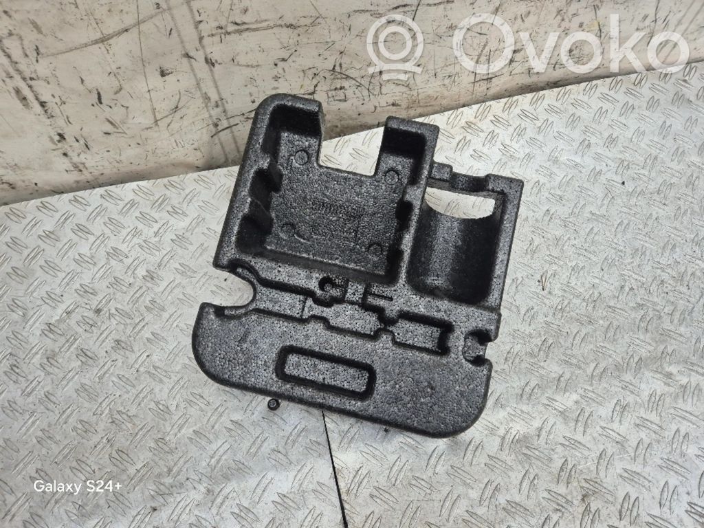 Volvo V60 Glove box in trunk 