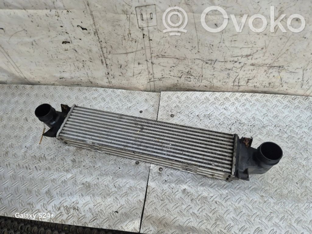 Volvo V60 Interkūlerio radiatorius 