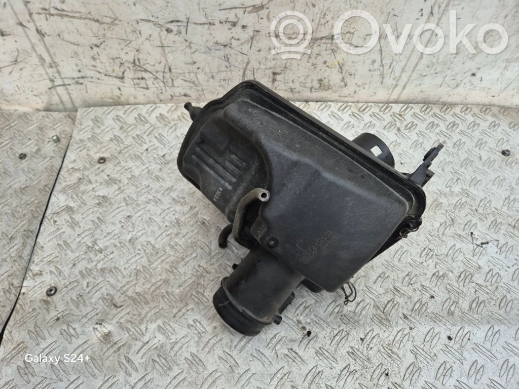 Nissan X-Trail T31 Air filter box 