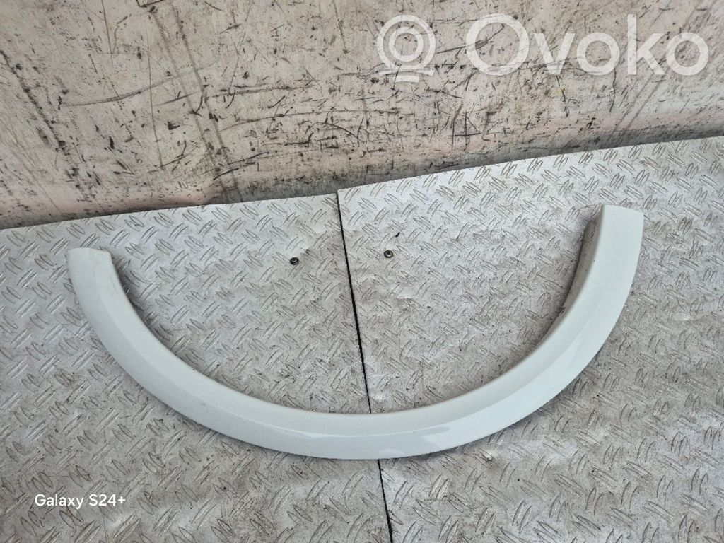 Volvo C30 Front arch trim 