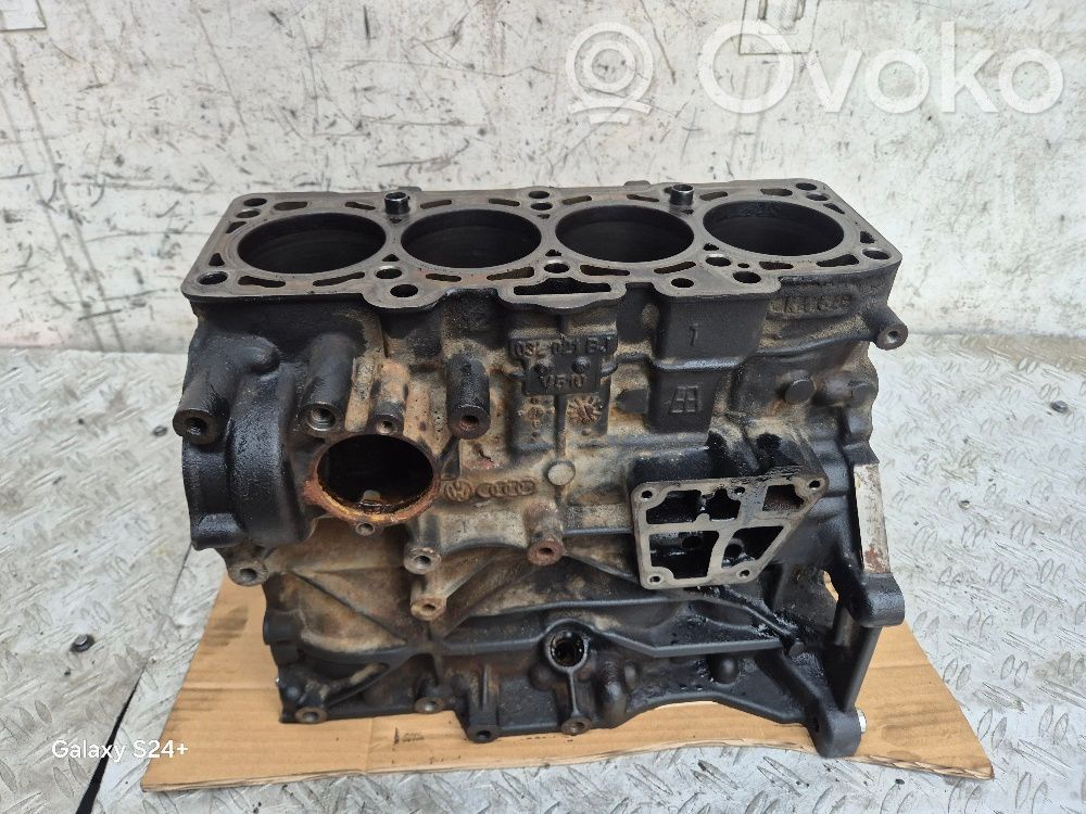 Volkswagen Caddy Engine block 