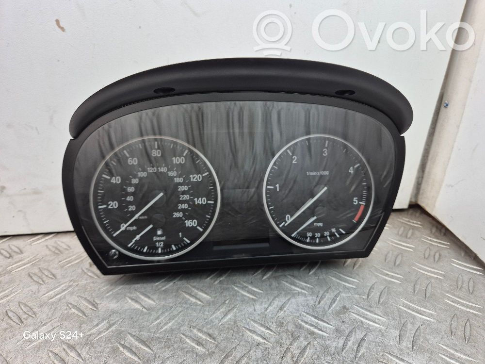 BMW X1 E84 Spidometrs (instrumentu panelī) 