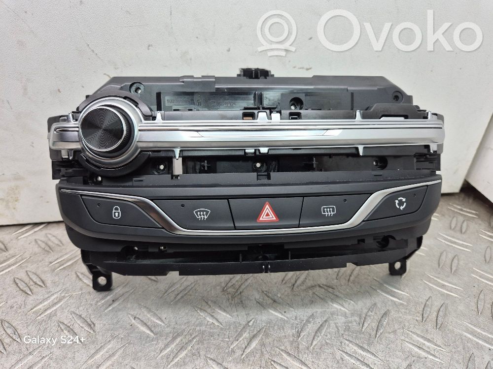 Peugeot 308 Radio/CD/DVD/GPS head unit 