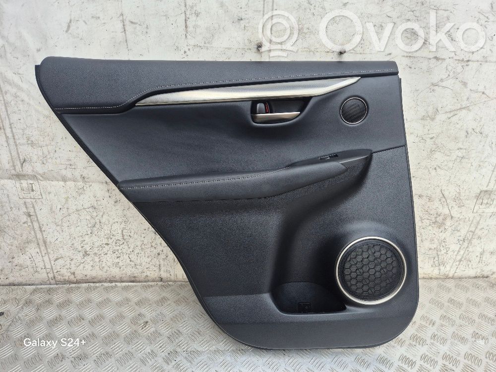 Lexus NX Boczki / Poszycie drzwi tylnych 