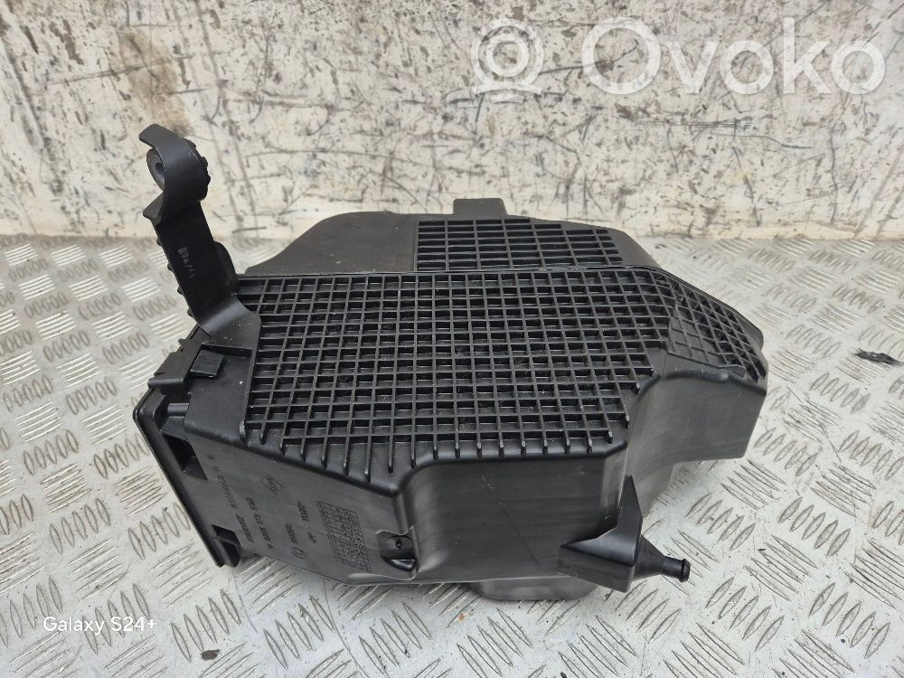 Renault Captur Air filter box 