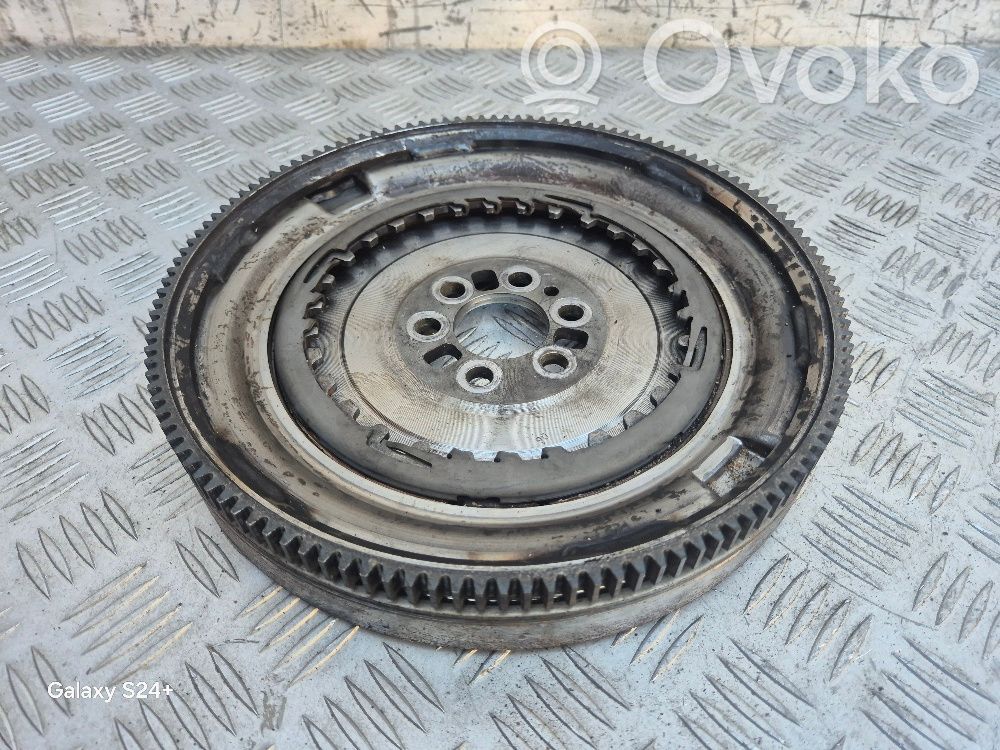 Volkswagen Polo VI Flywheel 