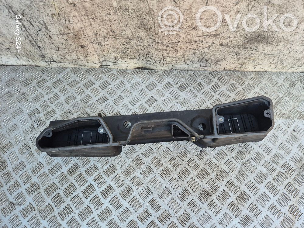 BMW 7 E38 Couvercle cache filtre habitacle 