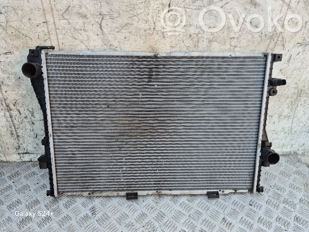BMW 7 E38 Aušinimo skysčio radiatorius 