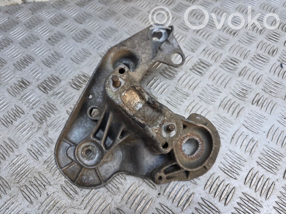Audi A6 S6 C6 4F Engine mounting bracket 