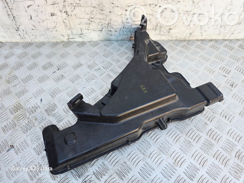 Audi A4 S4 B9 Zbiornik płynu do spryskiwaczy szyby przedniej / czołowej 