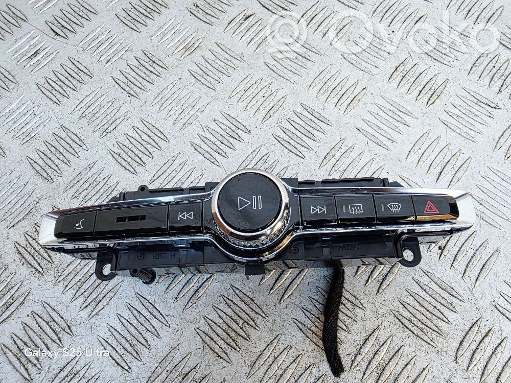 Head unit multimedia control   P31346790,31346790