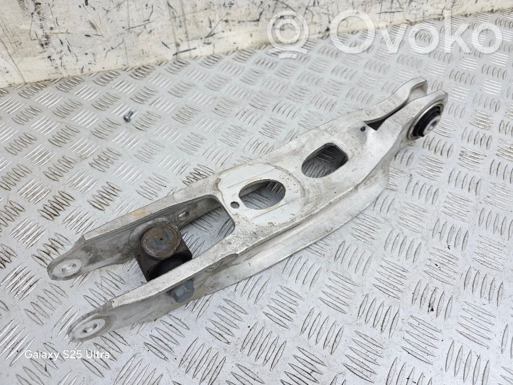 Audi A4 S4 B9 Triangle bras de suspension supérieur arrière 