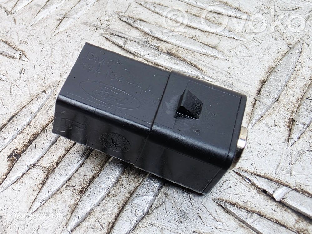 Ford Fusion II AUX in-socket connector 