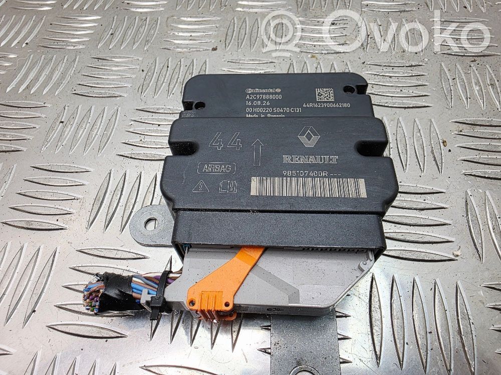 Renault Captur Airbag control unit/module 