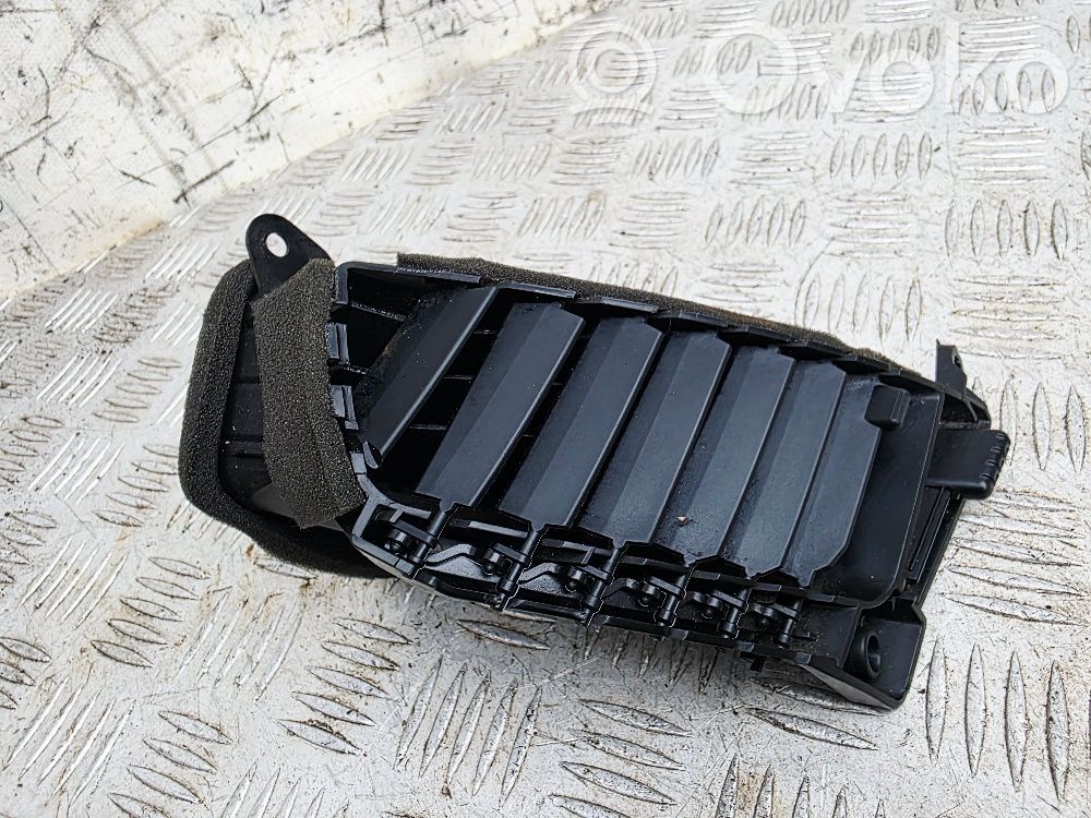 Mitsubishi L200 Grilă ventilație centrală 