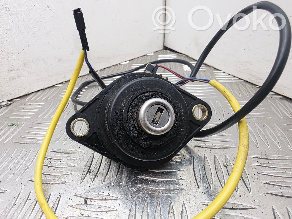 BMW 7 E38 Tailgate/trunk/boot lock/catch/latch 