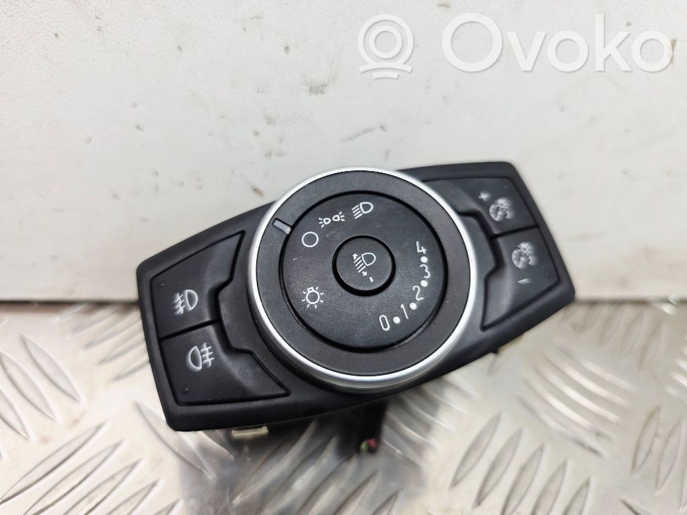 Ford Focus Light switch 