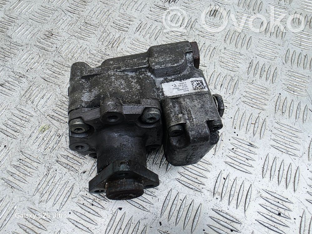 BMW 5 E60 E61 Power steering pump 