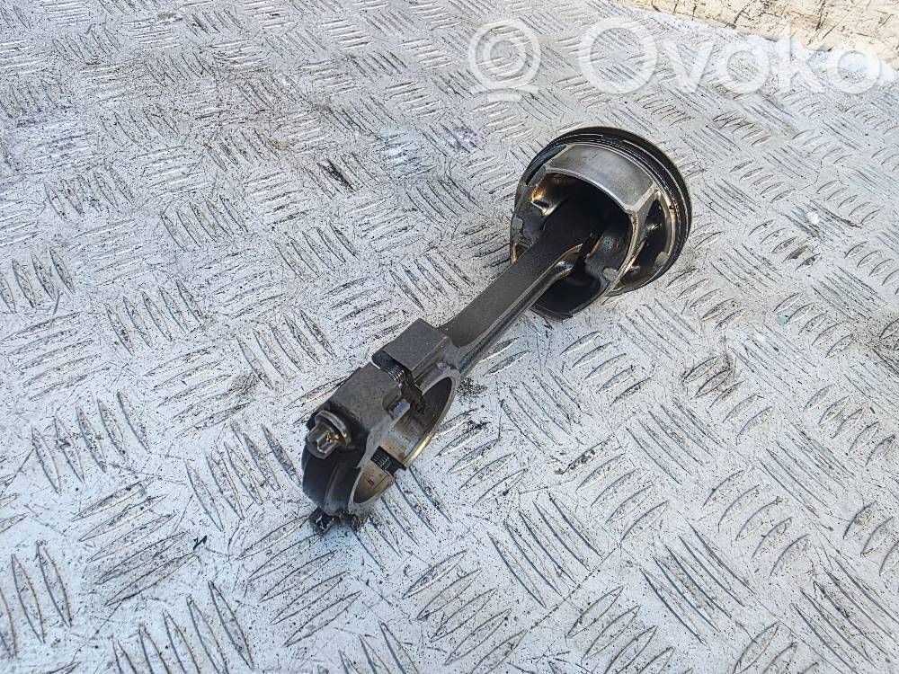 Ford Mondeo MK V Virzulis ar klani 