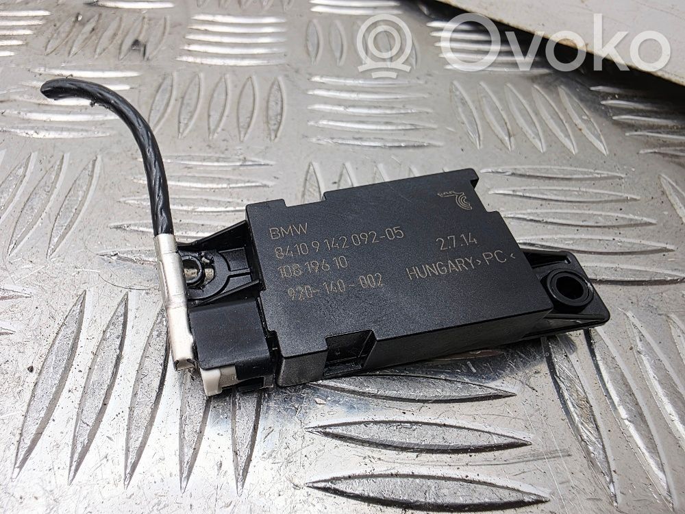 Mini Cooper Countryman R60 Aerial antenna amplifier 