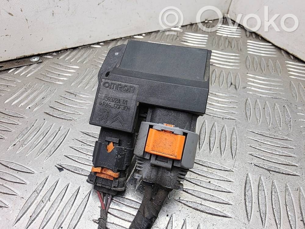 Citroen C4 Cactus Fan control module 
