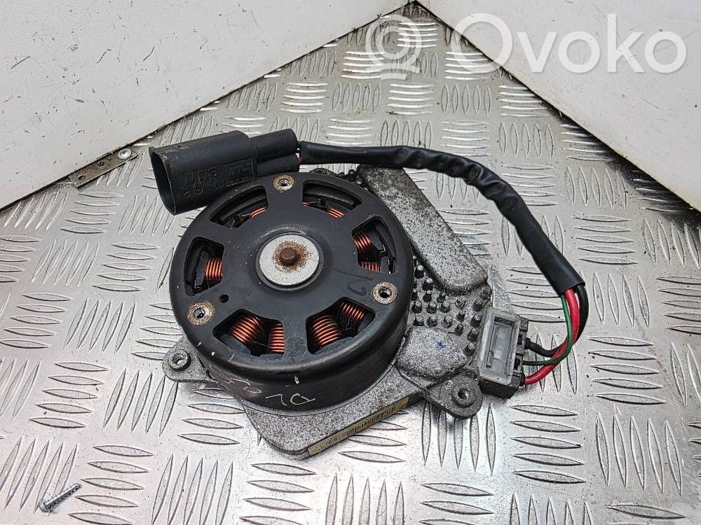 BMW 2 F22 F23 Elektryczny wentylator chłodnicy 
