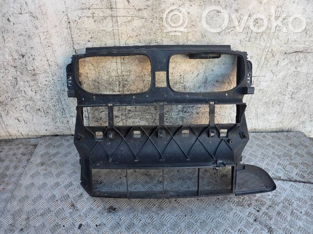 BMW X6 E71 Radiatorių panelė 