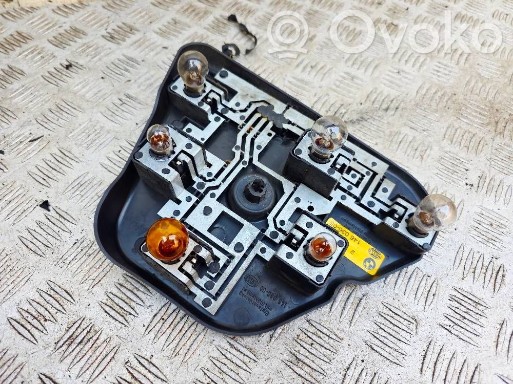 BMW 5 E39 Tail light bulb cover holder 