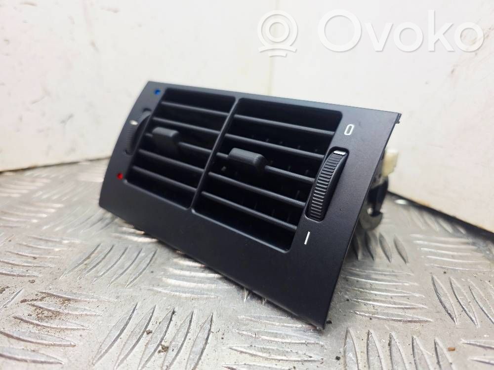 BMW 5 E39 Rear air vent grill 