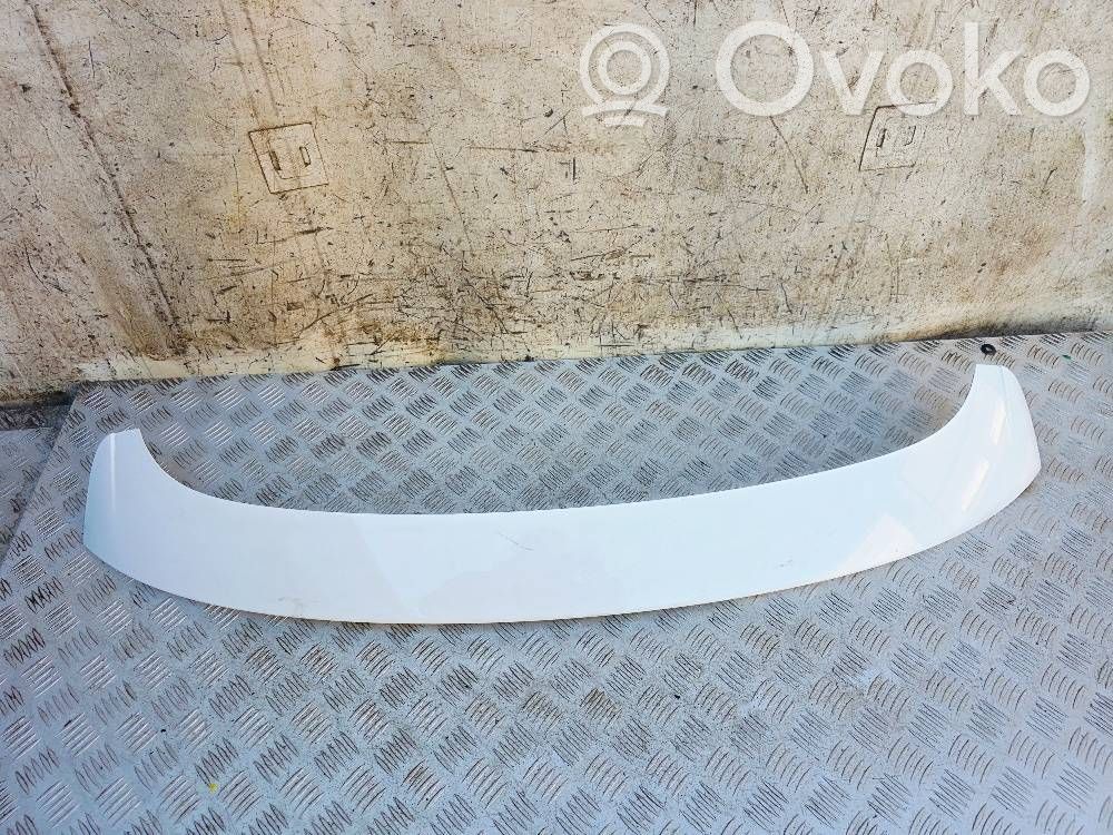 Tailgate/trunk spoiler   GHP951961