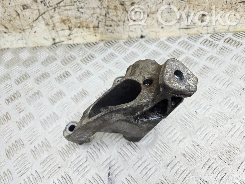 Audi A5 Sportback 8TA Engine mounting bracket 