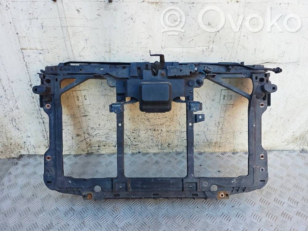 Mazda 6 Radiatoru panelis 