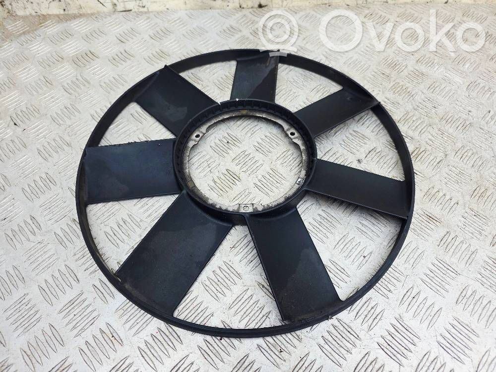 BMW X5 E53 Ventiliatoriaus sparnuotė 