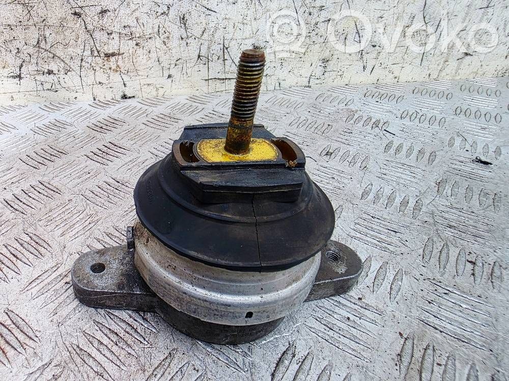 Audi A8 S8 D3 4E Gearbox mount 