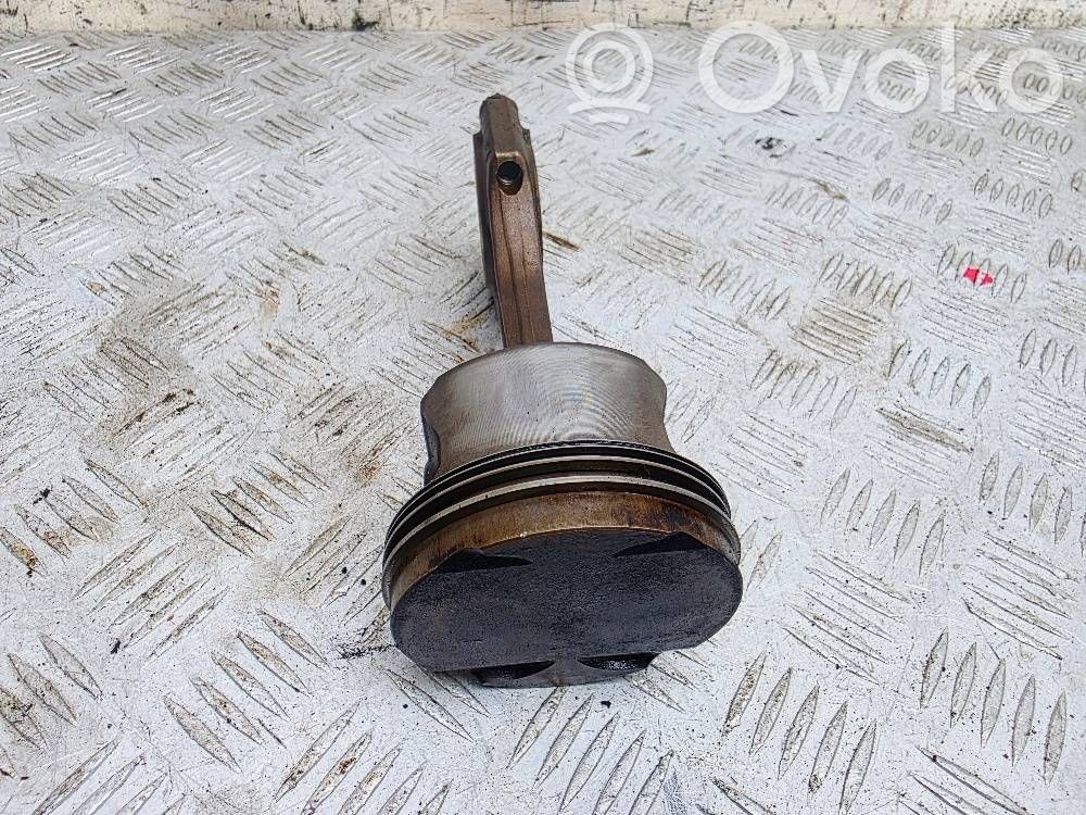 BMW 5 E39 Piston avec bielle 