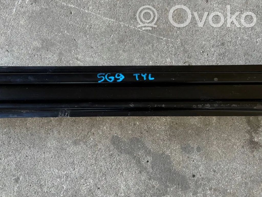 Volkswagen Golf VII Travesaño de apoyo del amortiguador trasero 