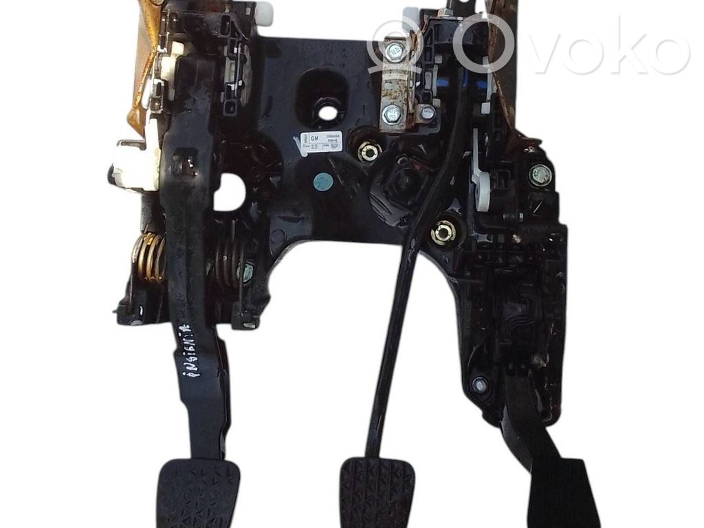 Opel Insignia A Pedal assembly 