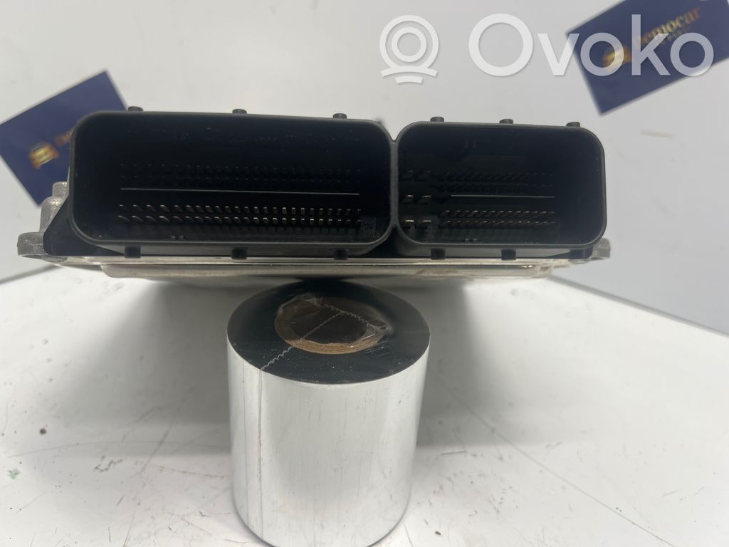 BMW 5 F10 F11 Engine control unit/module 