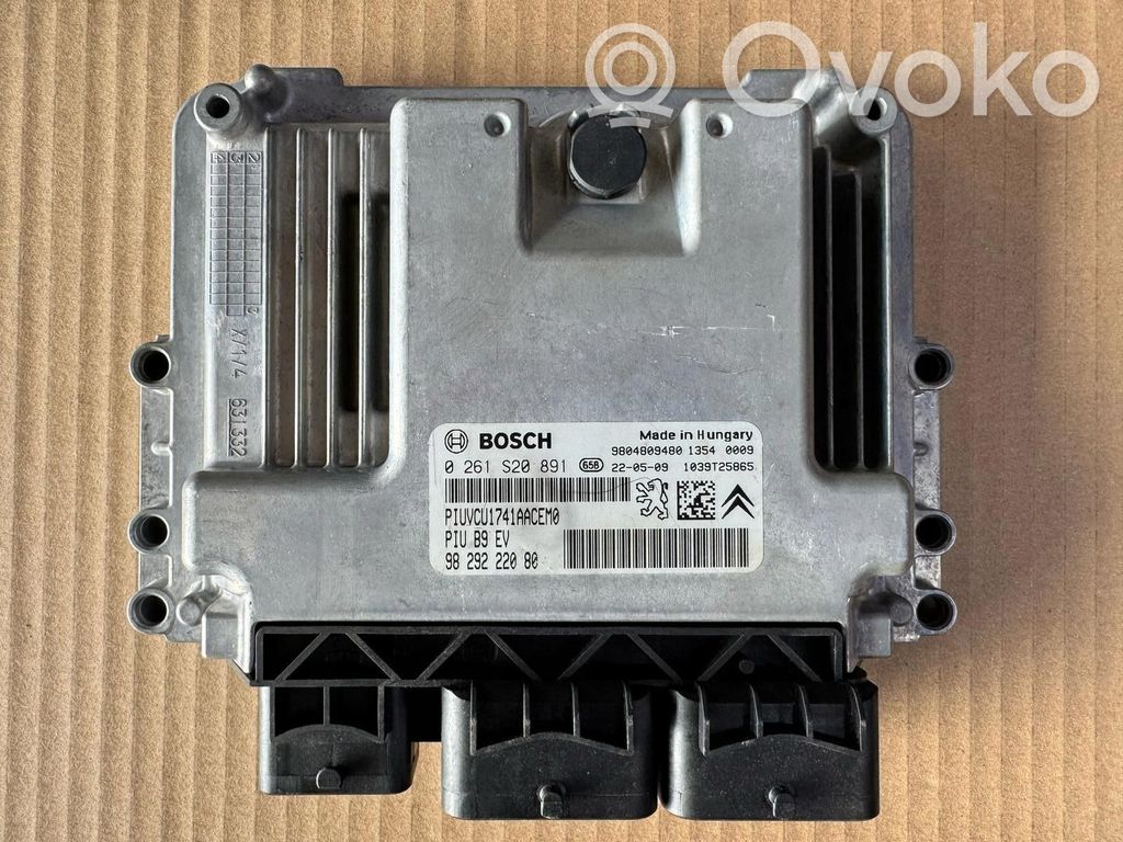 Engine control unit/module   0261S20891
