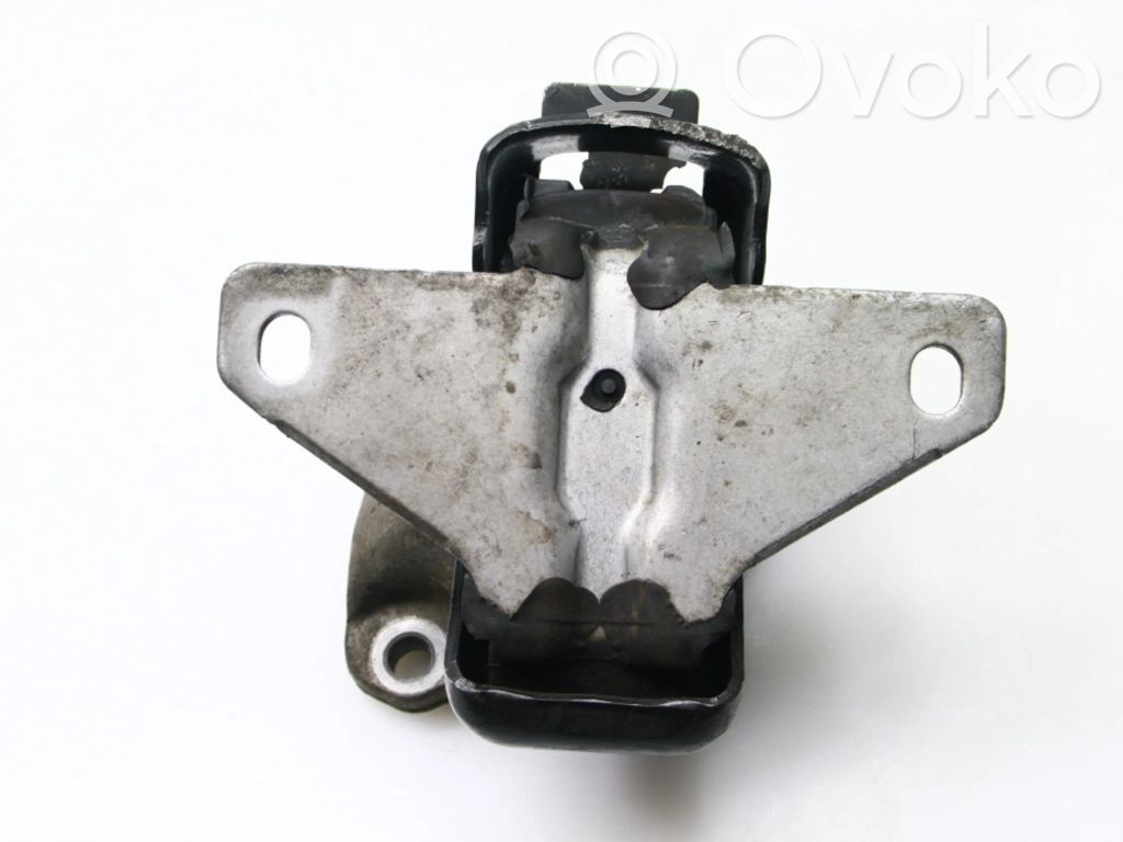 Engine mounting bracket   2H6199256B