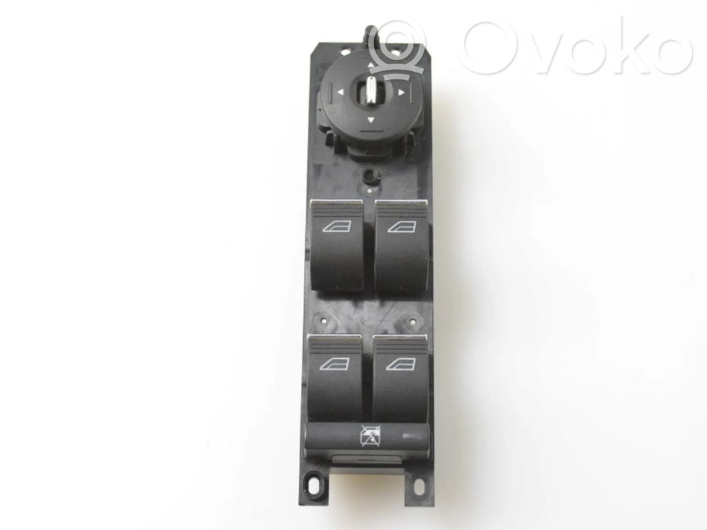 Electric window control switch   AM5T14A132CA