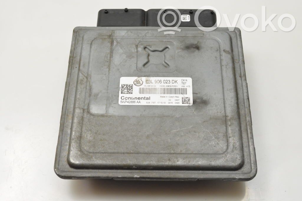 Skoda Fabia Mk2 (5J) Engine control unit/module 