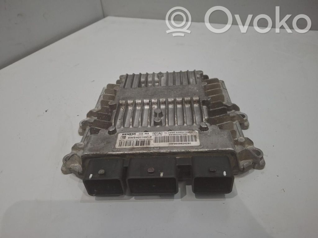 Unidad de control/módulo ECU del motor   5WS40110C