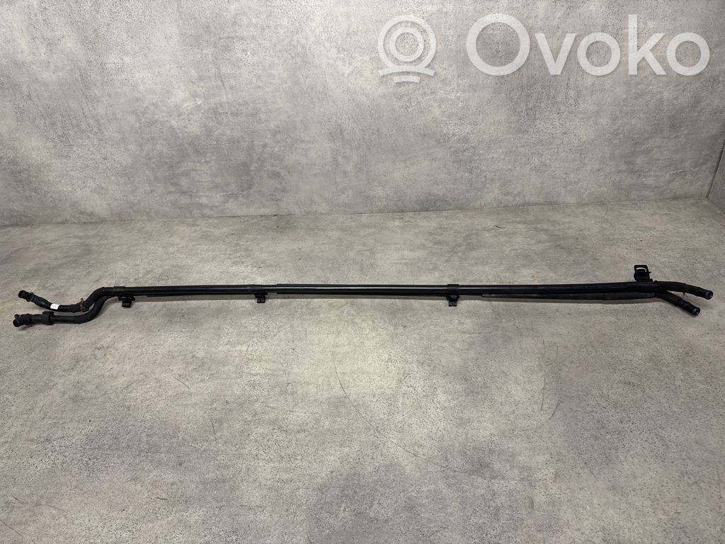 Audi e-tron Engine coolant pipe/hose 