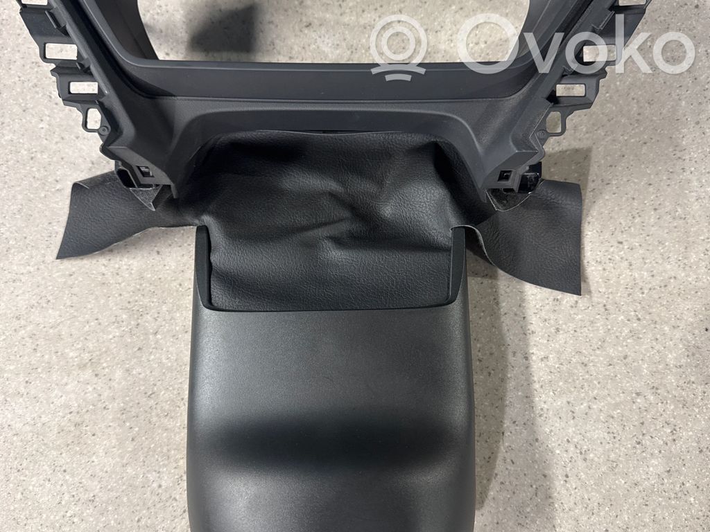 Audi Q4 e-tron Moldura del panel 