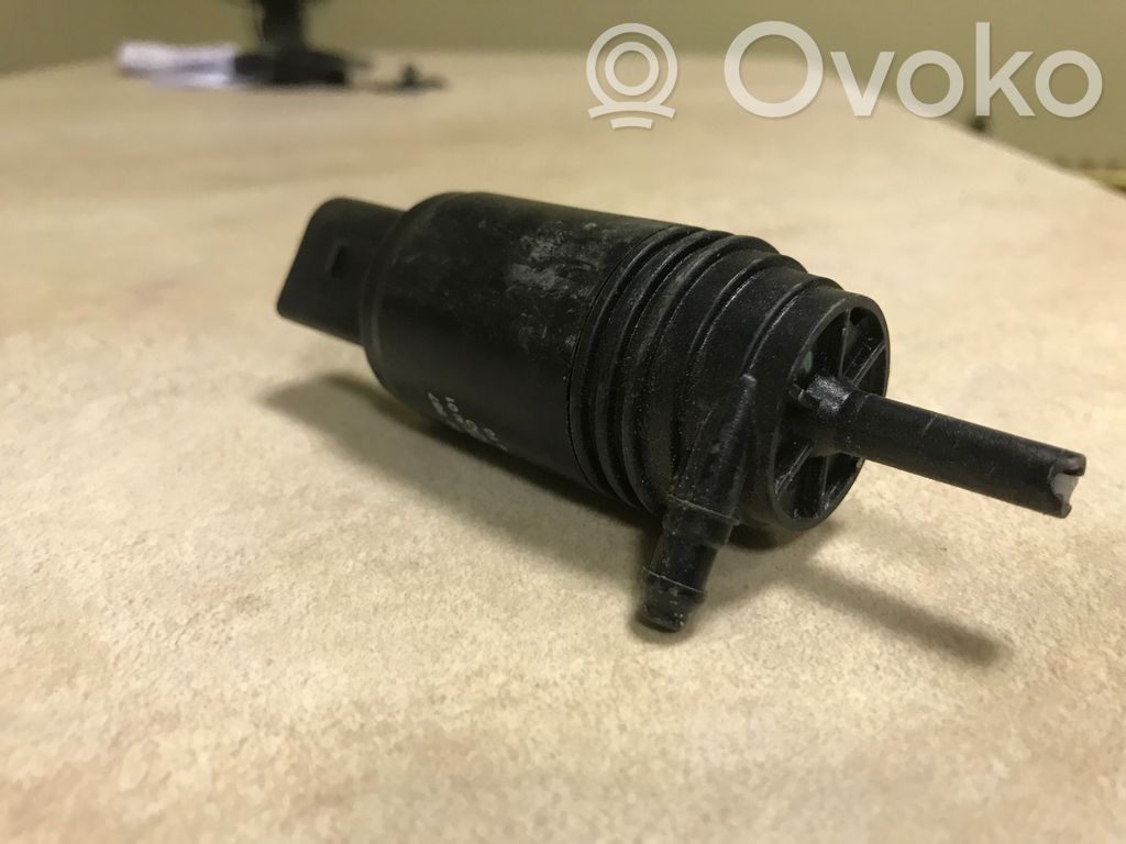 BMW 1 E81 E87 Windscreen/windshield washer pump 
